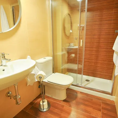 Renthas Madre De Dios Studio Apartment Malaga